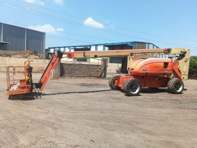 Used Articulated Boom lift